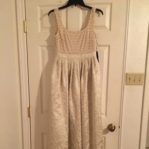 Adrianna Papell White Jacquard/Beaded Gown Size 2